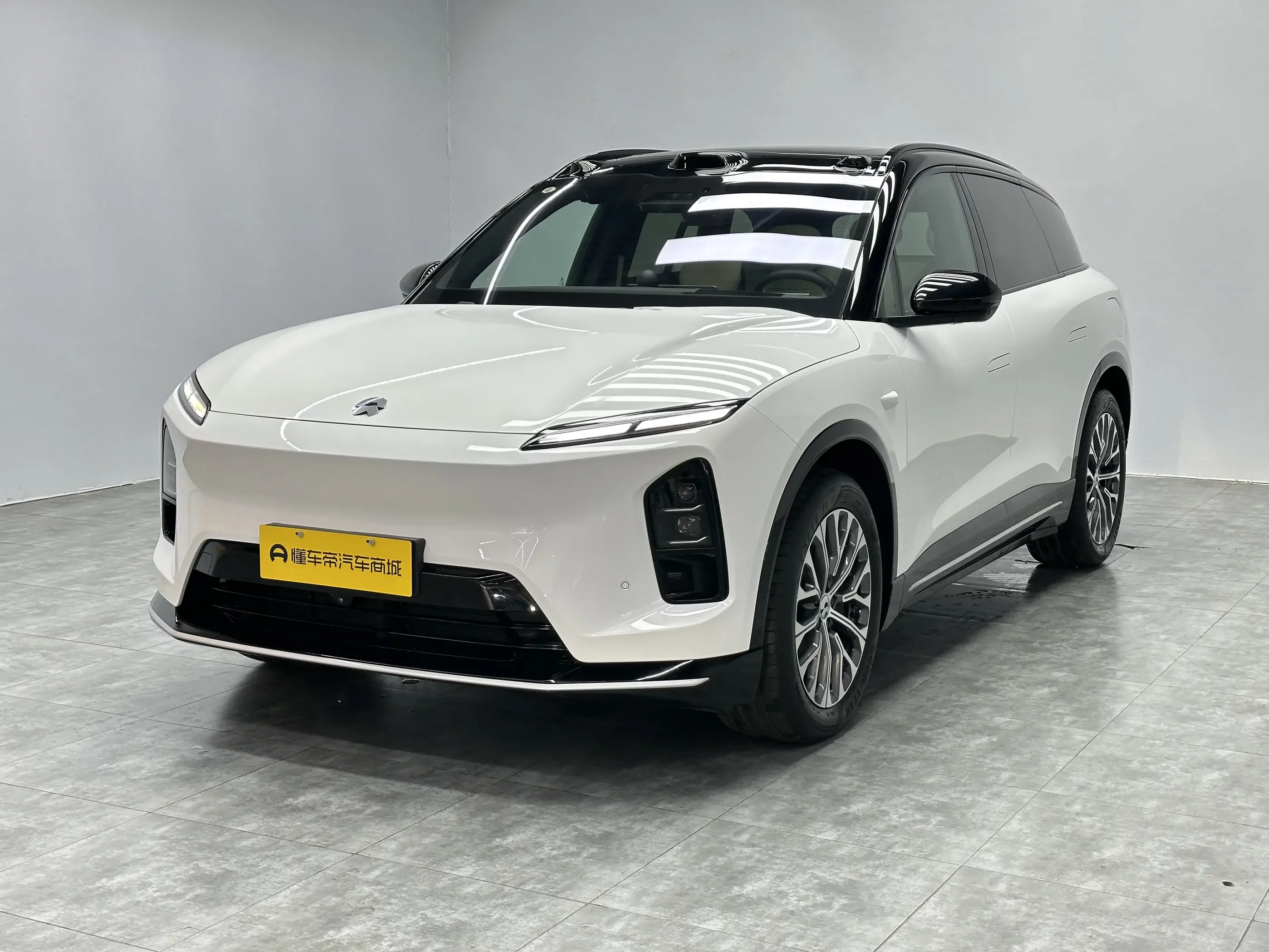 NIO ES6