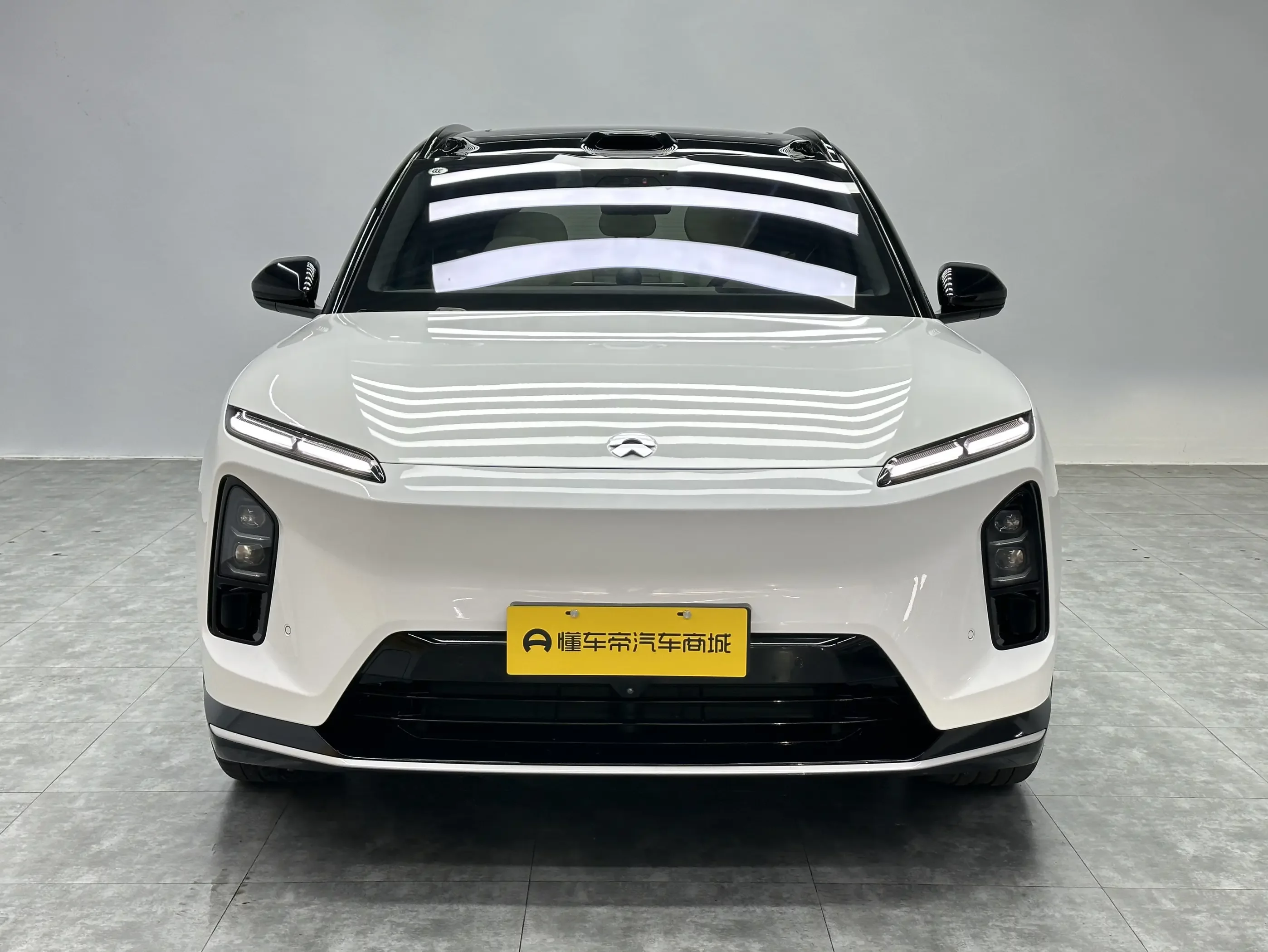 NIO ES6