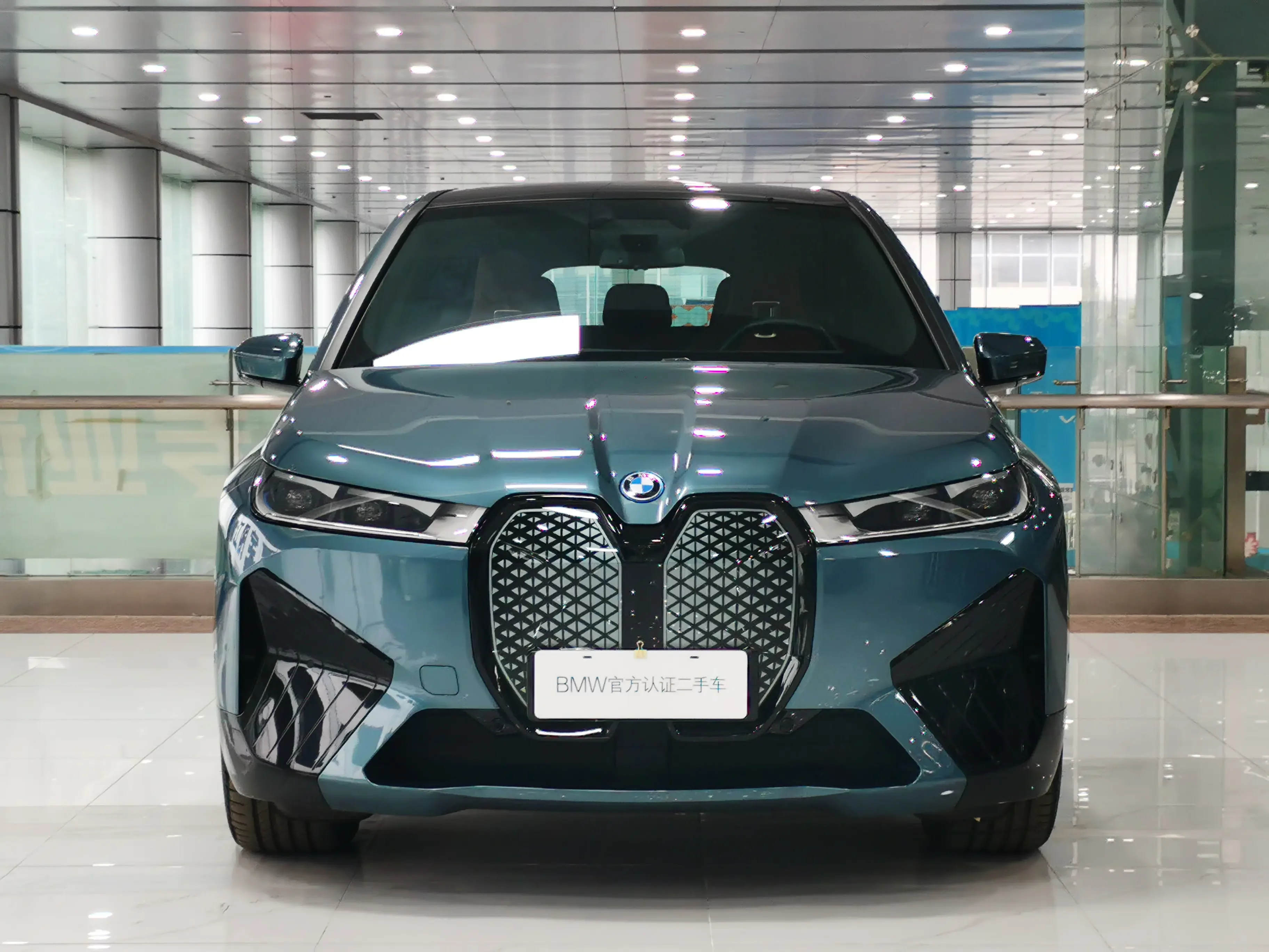 BMW iX