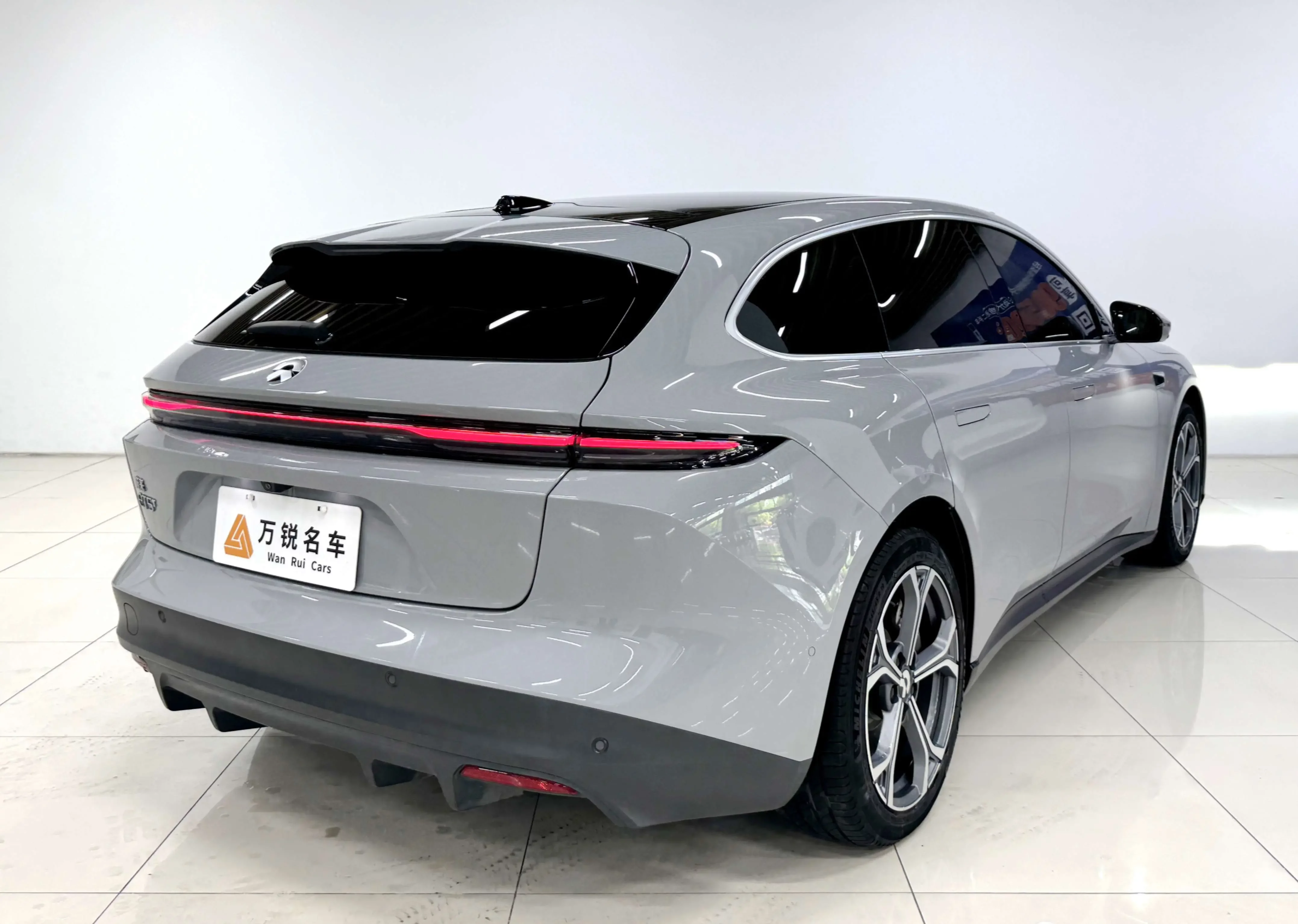 NIO ET5T