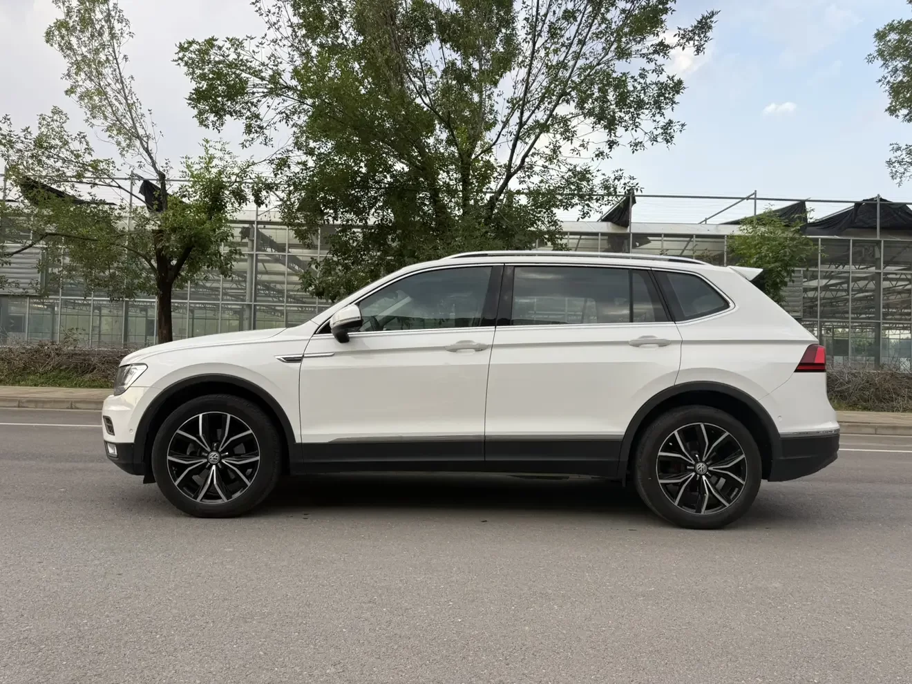Volkswagen Tiguan L