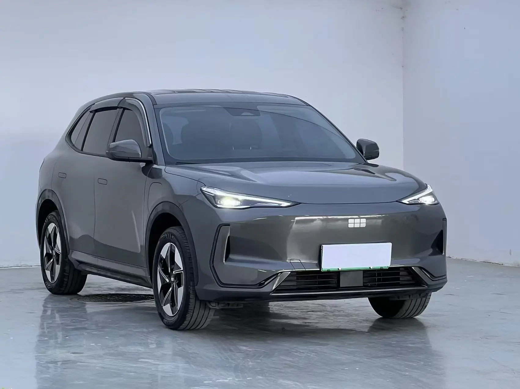 Geely Galaxy E5