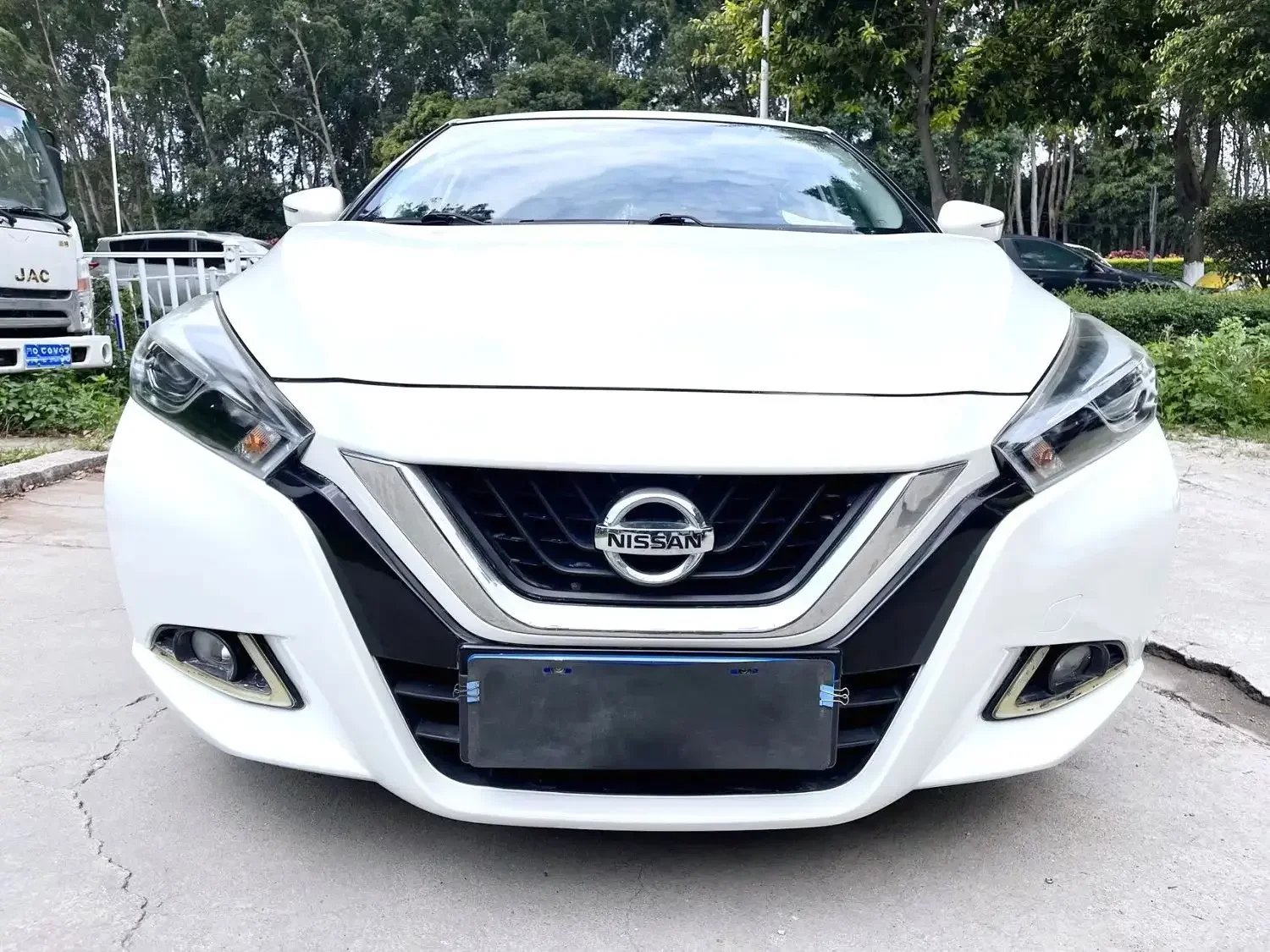 Nissan bluebird