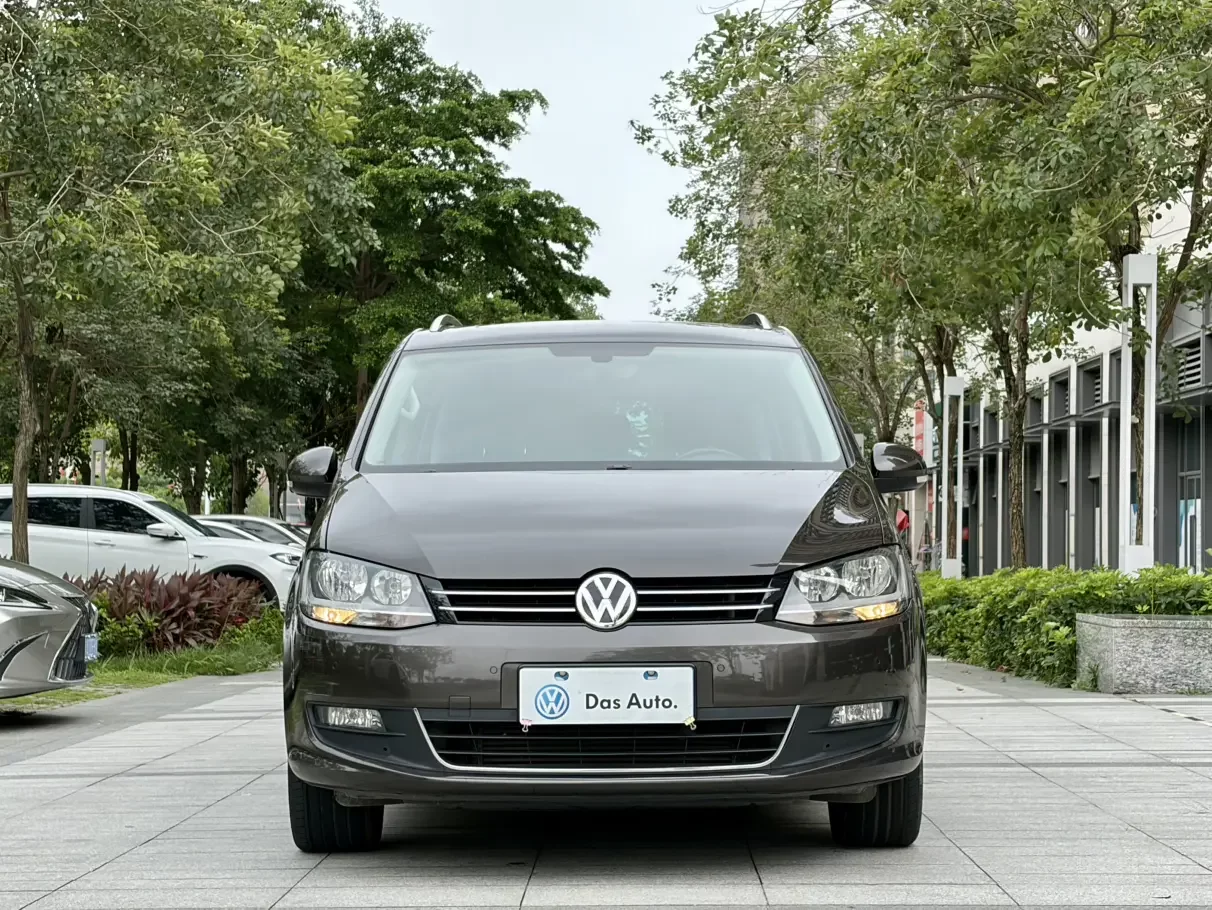 Volkswagen Sharon