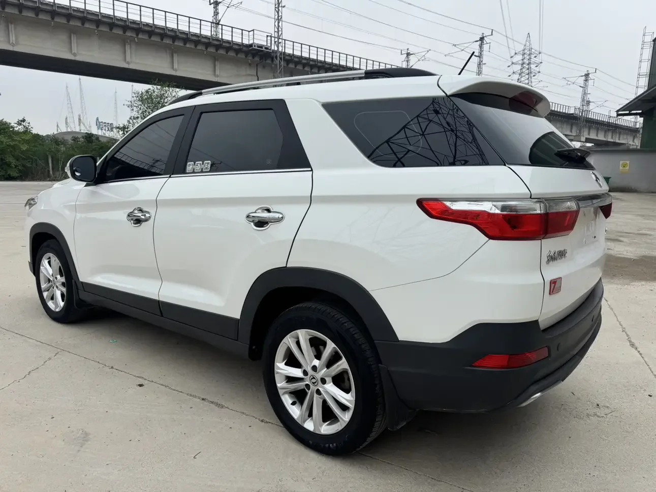 Dongfeng Scenery S560