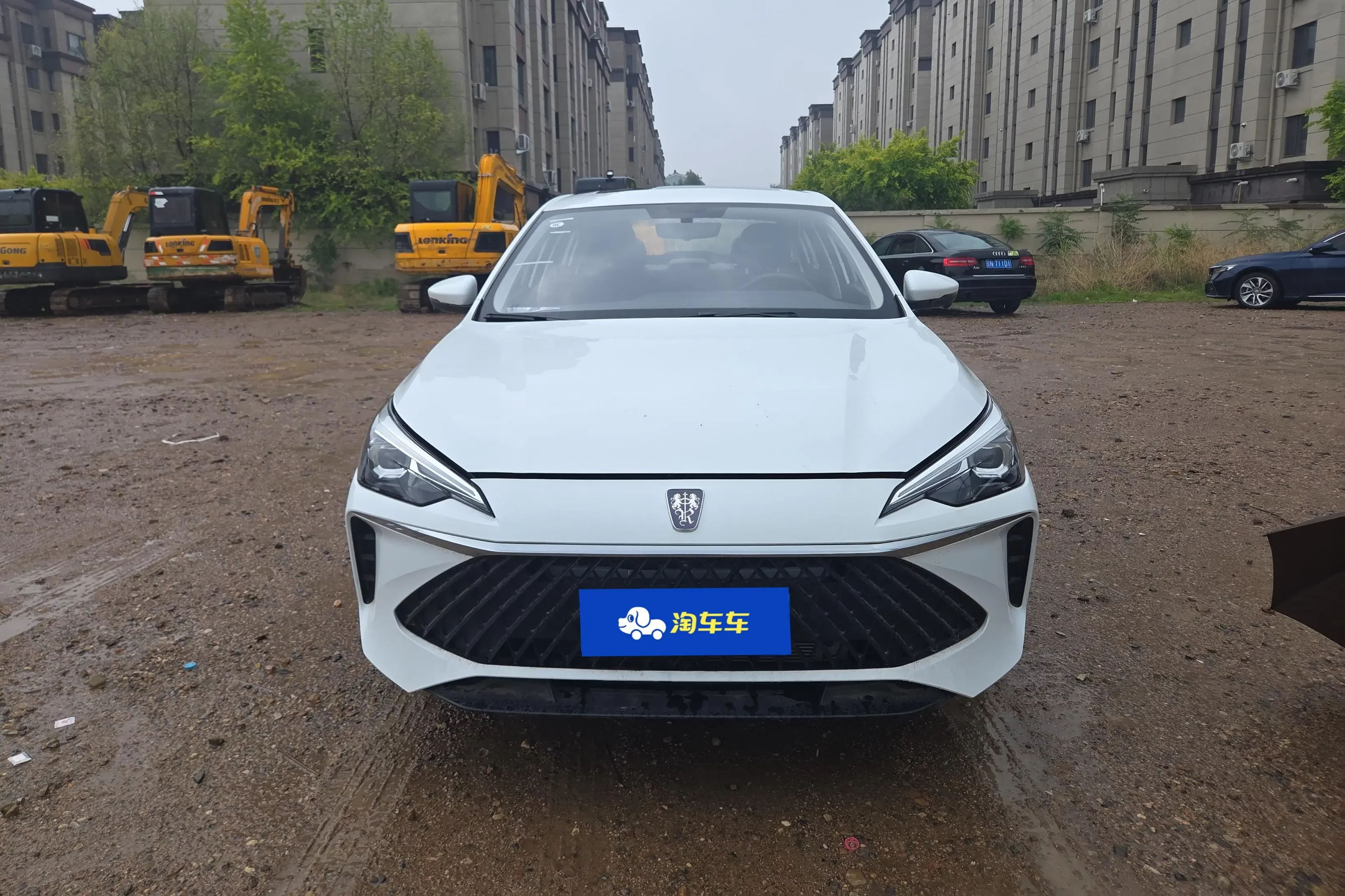 Roewe i5