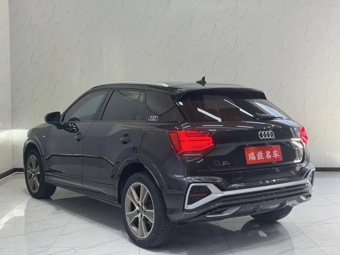 Audi Q2L