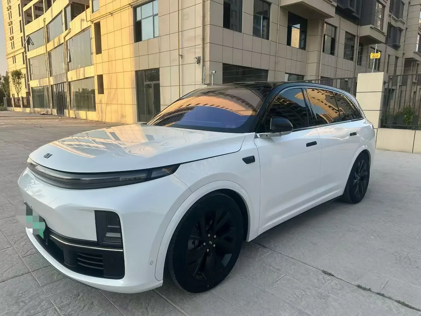 Li L7 (Ideal L7)  из Китая