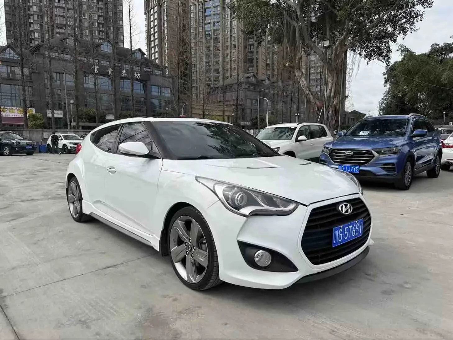 Hyundai Veloster