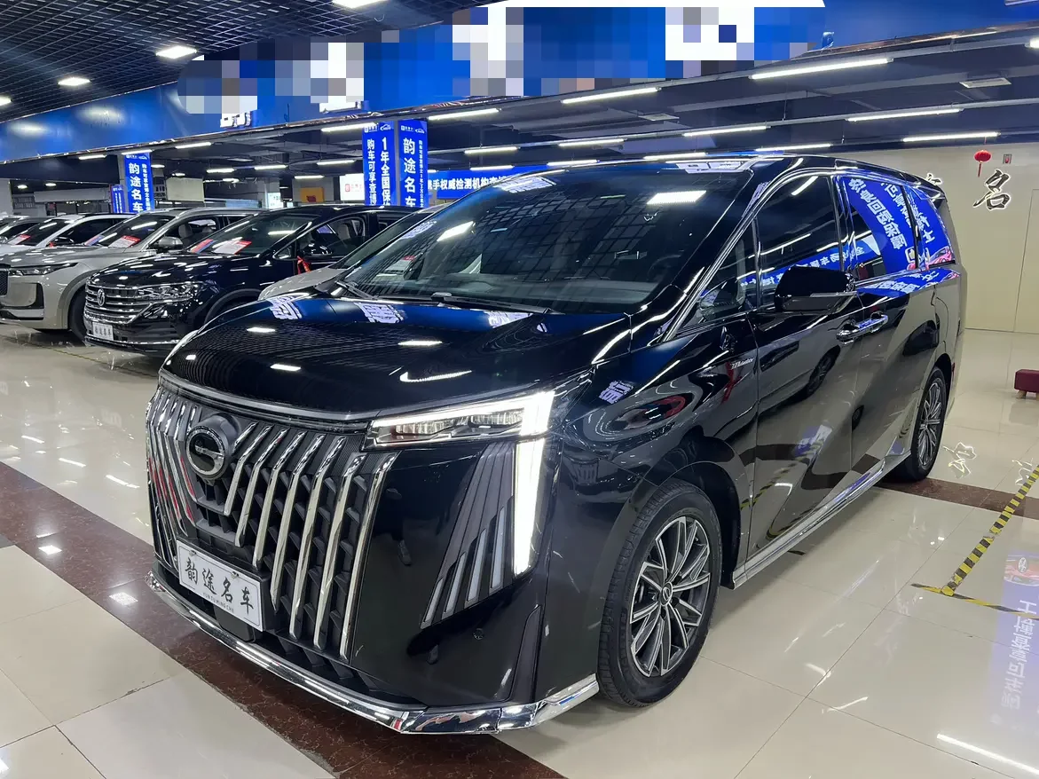 GAC Trumpchi M8  из Китая