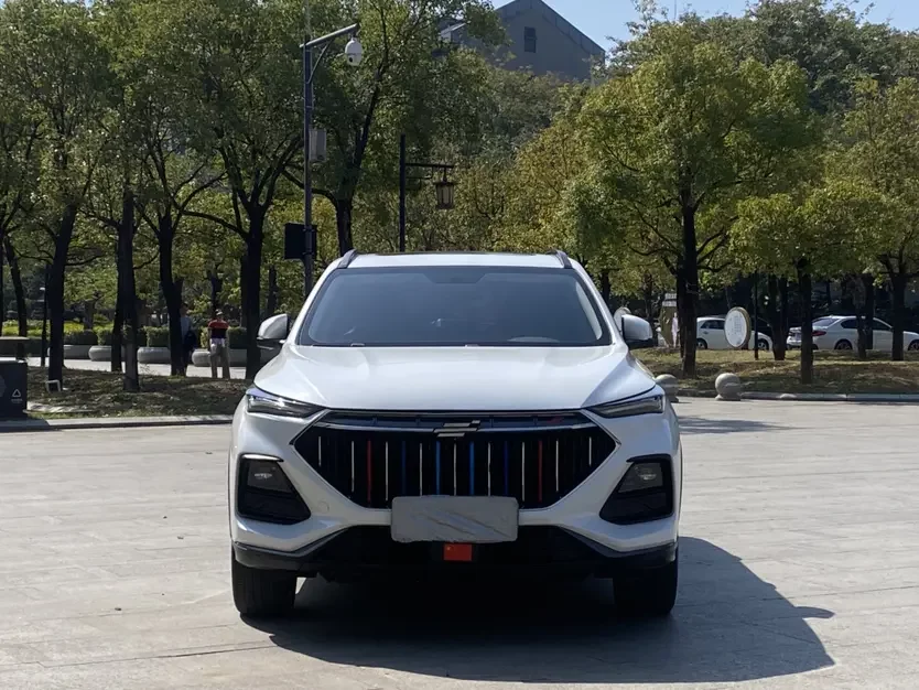 Oshan Changan Auchan X5