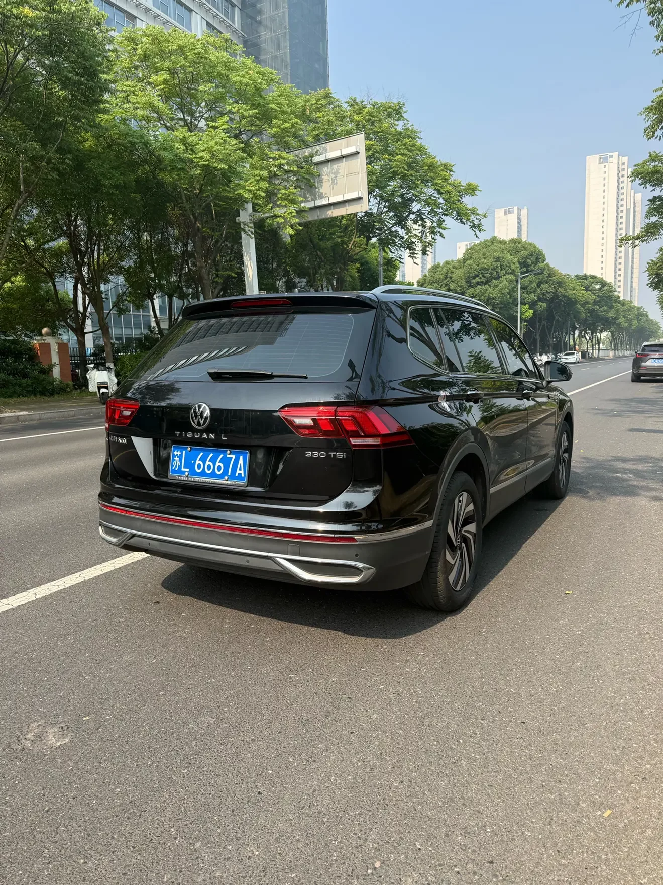 Volkswagen Tiguan L