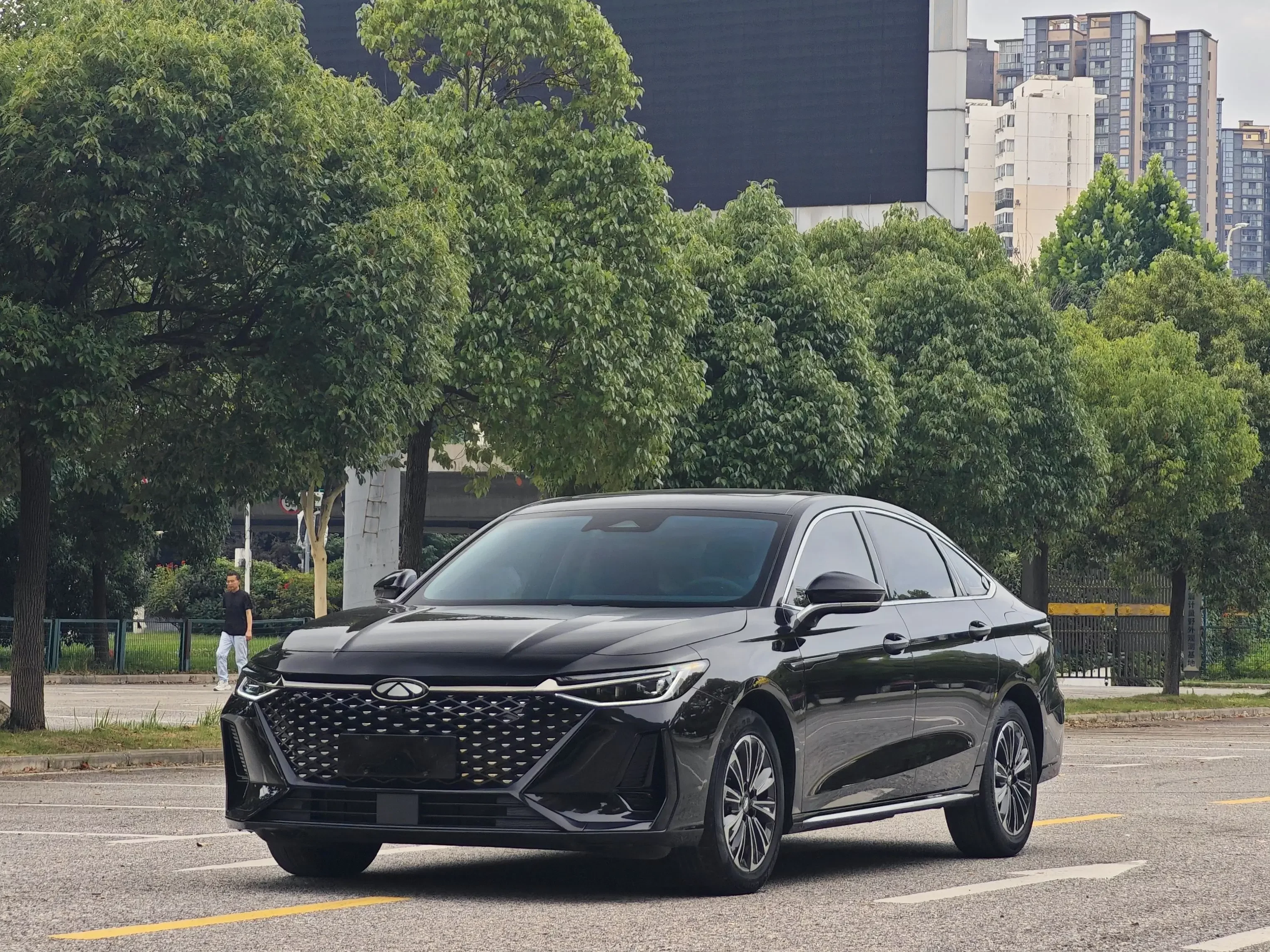 Chery Fengyun A8