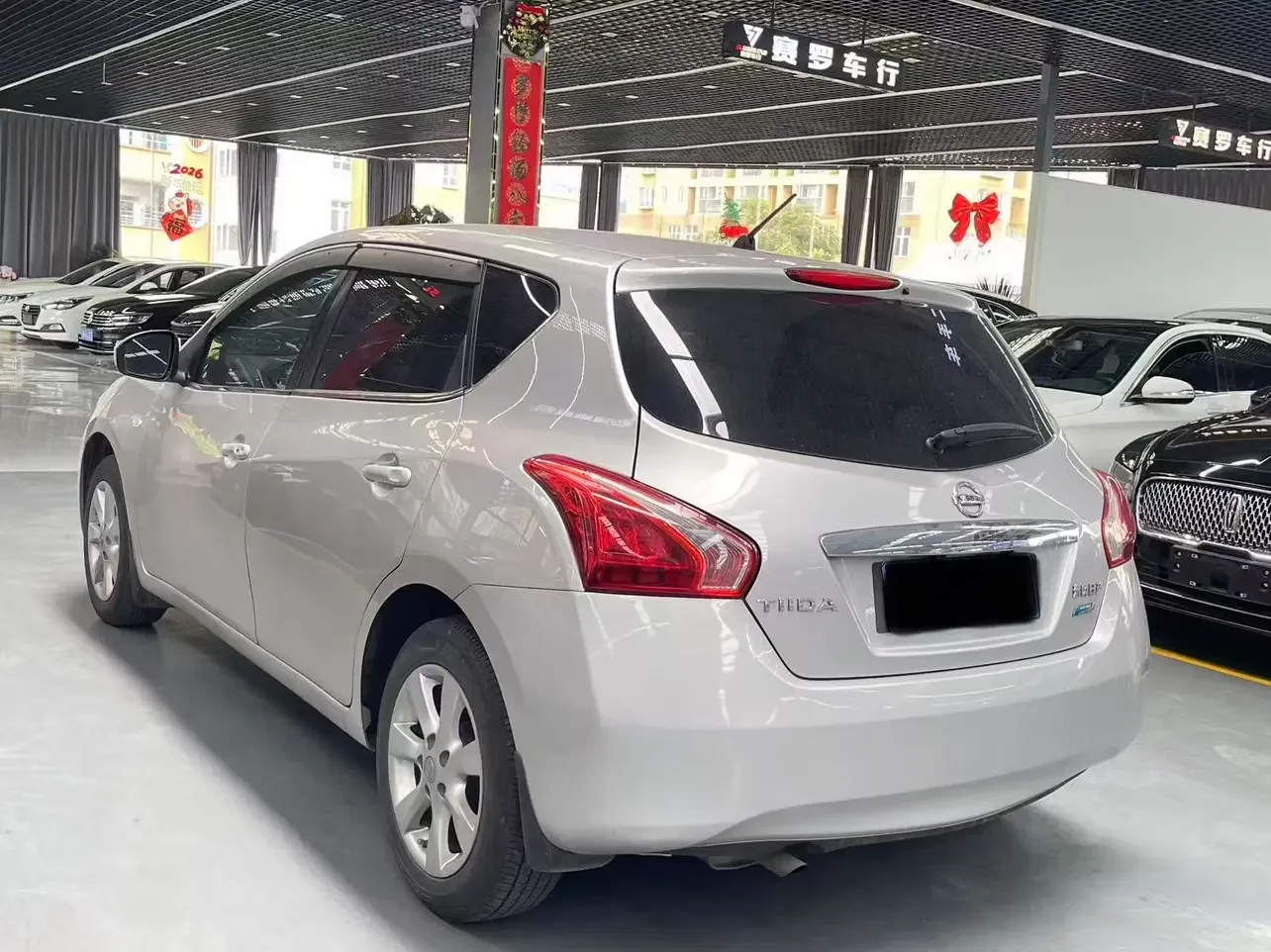 Nissan Tiida