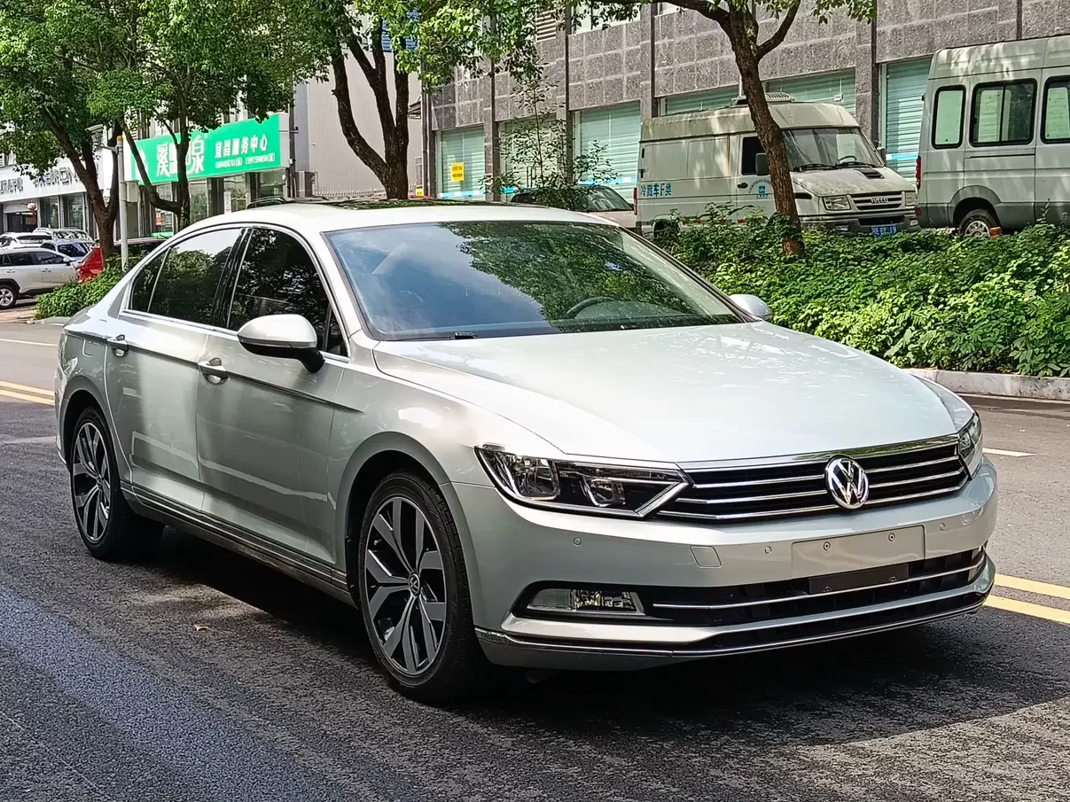 Volkswagen Magotan