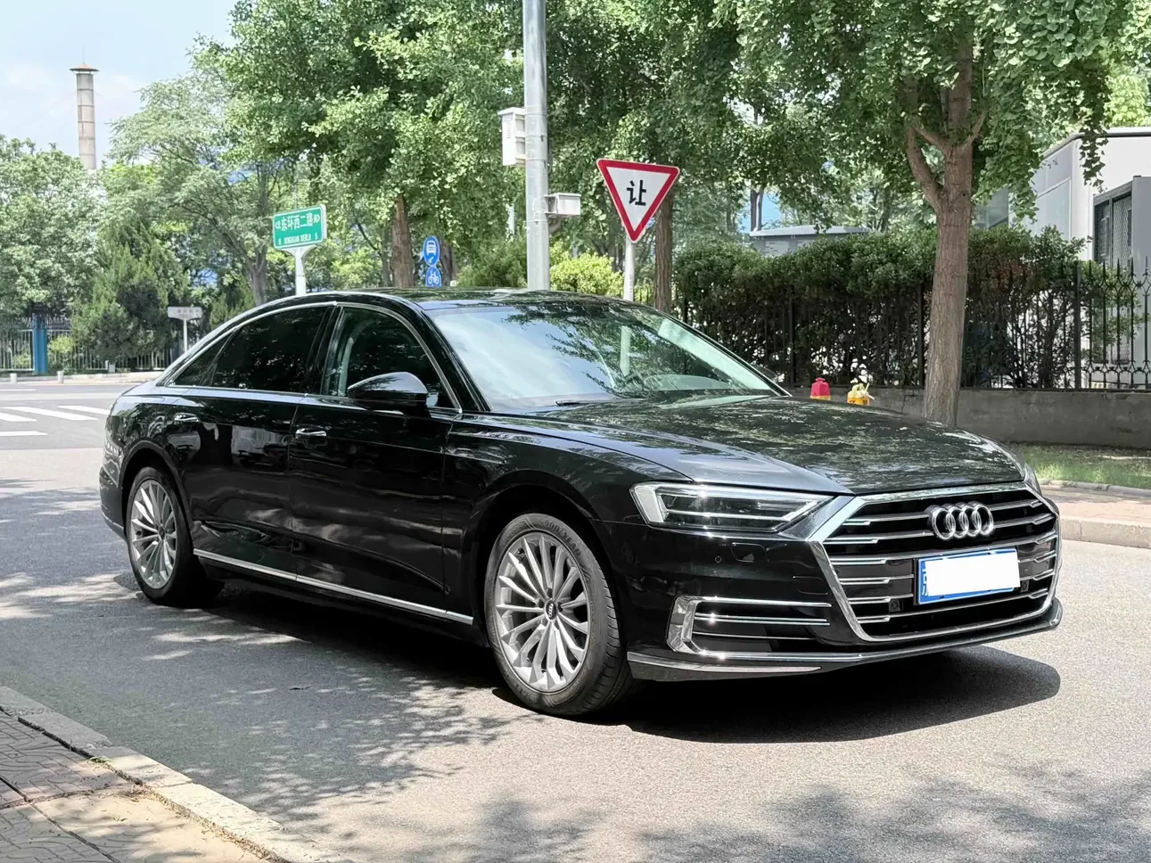 Audi A8