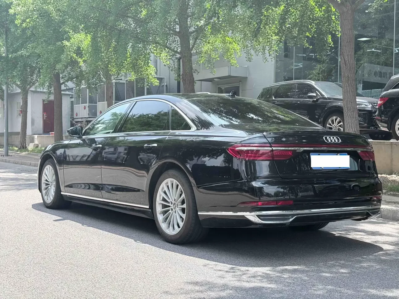 Audi A8