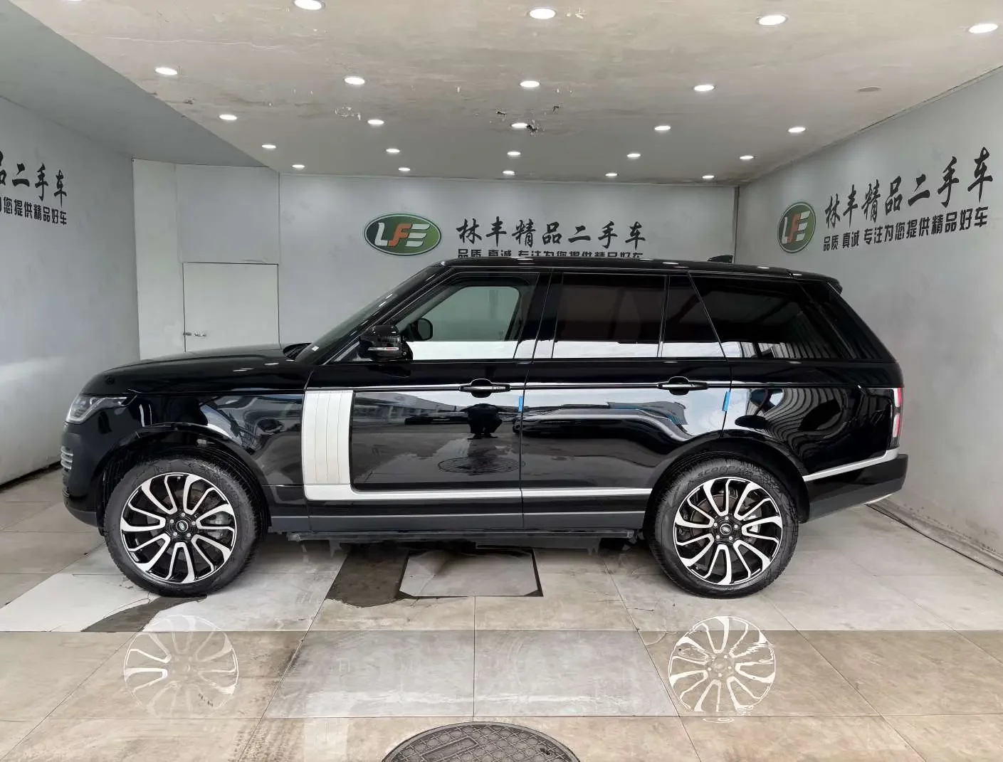 Land Rover range rover