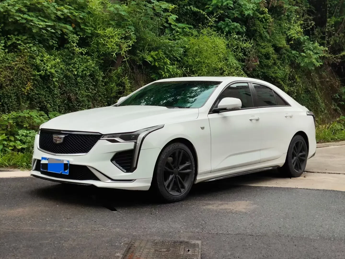 Cadillac CT4  из Китая