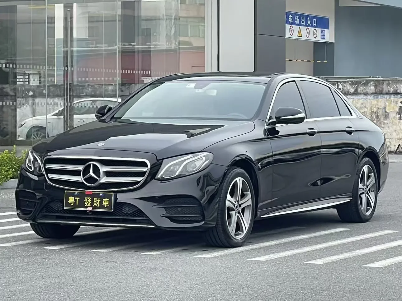 Mercedes-Benz E-Class  из Китая