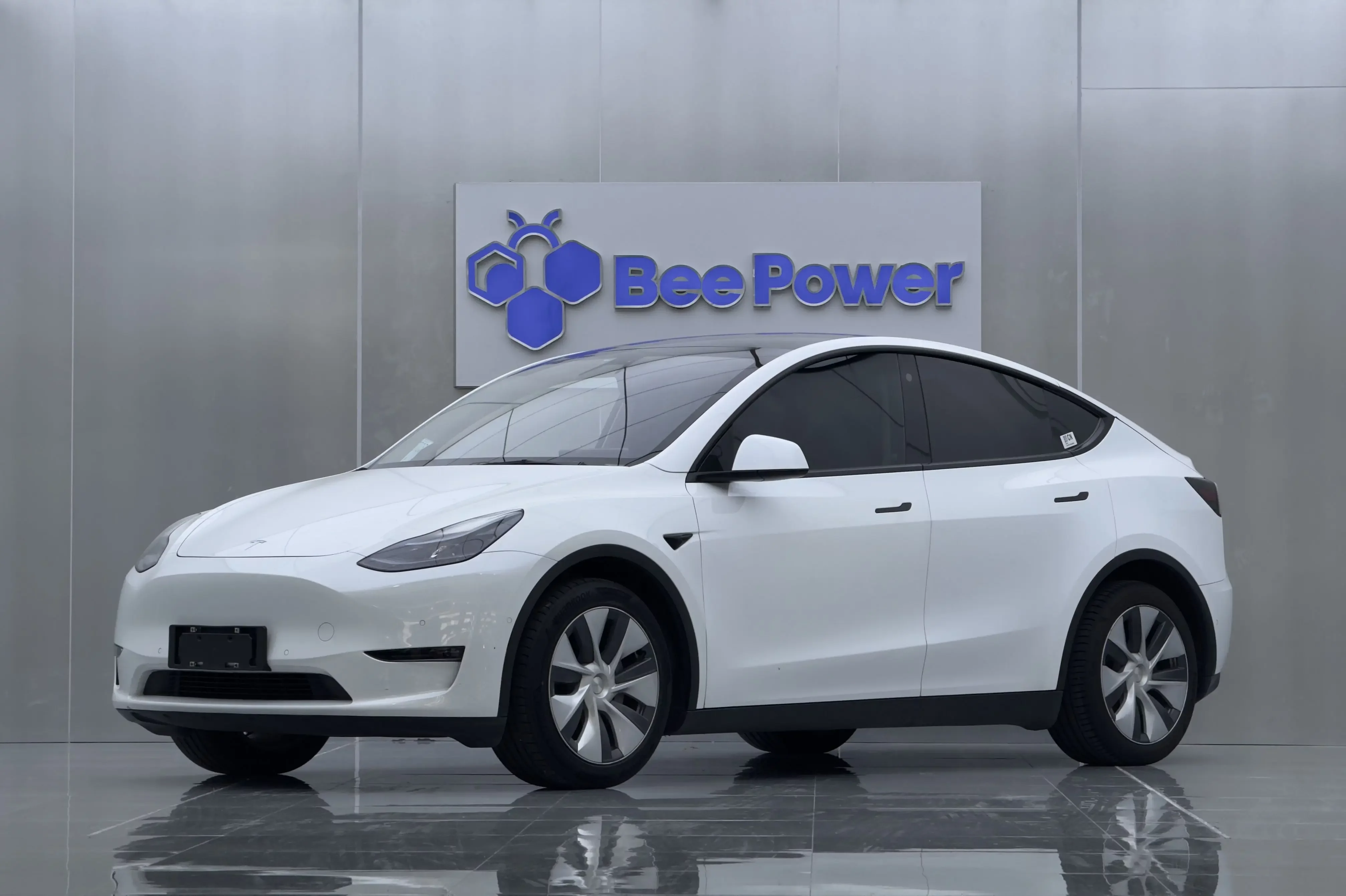 Tesla Model Y  из Китая