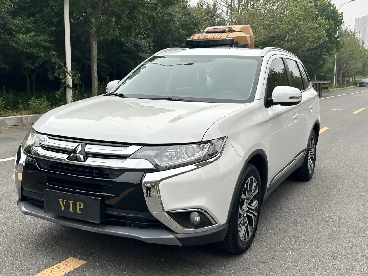Mitsubishi Outlander  из Китая