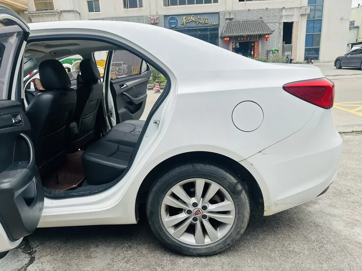Roewe 360