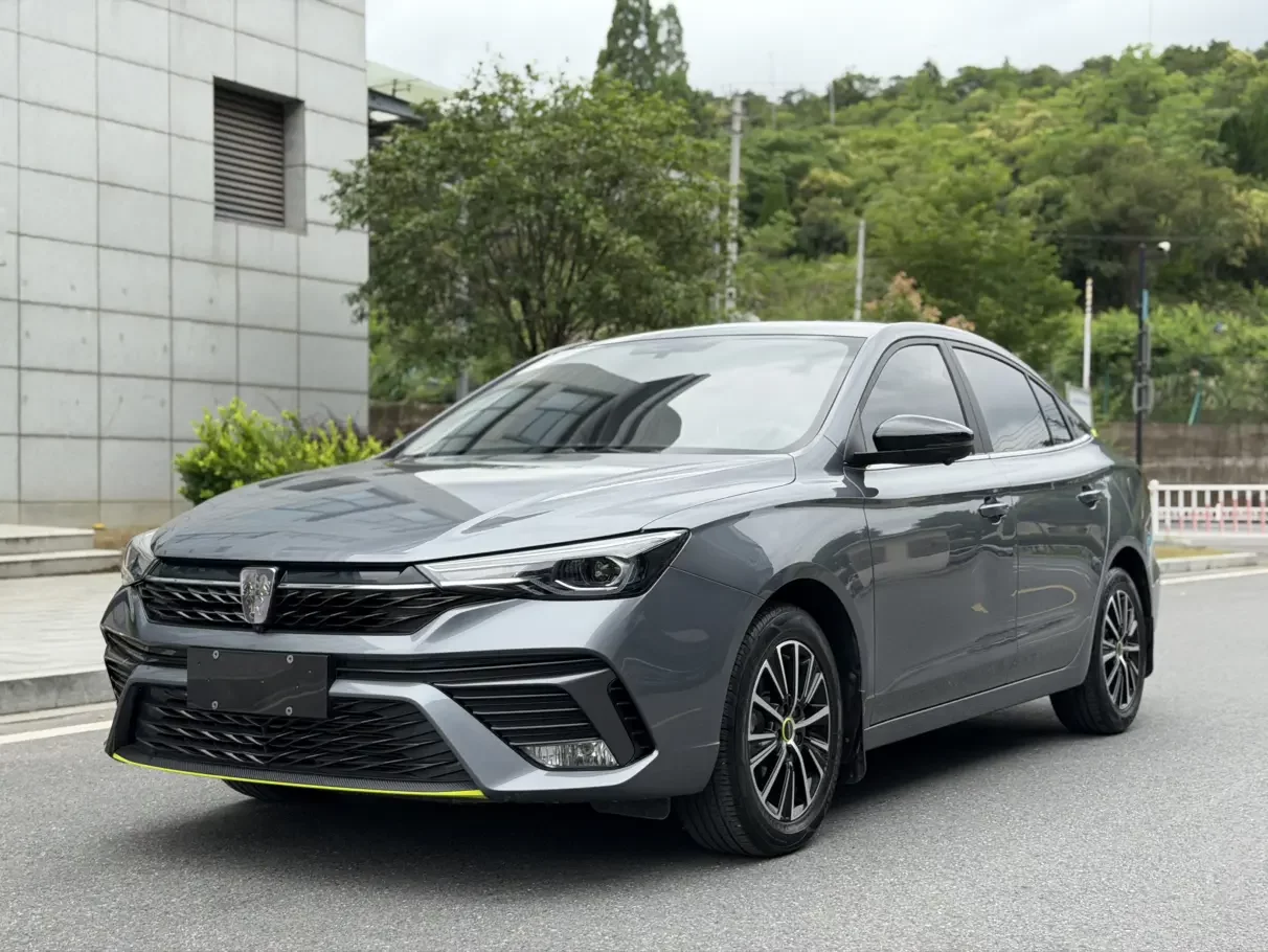 Roewe i5