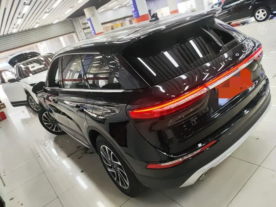 Lincoln adventurer