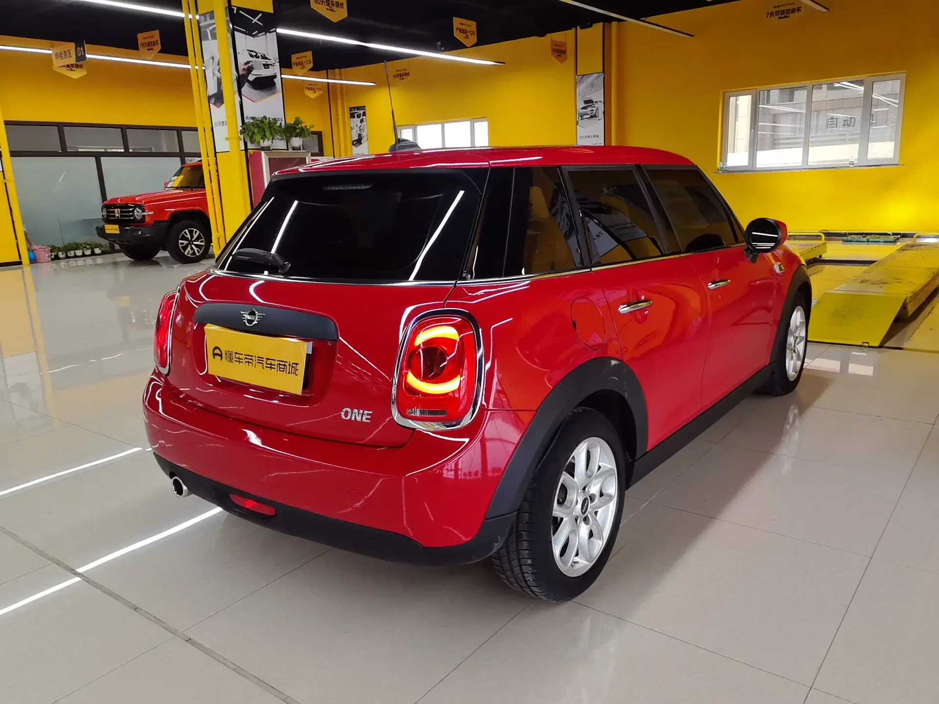 MINI 