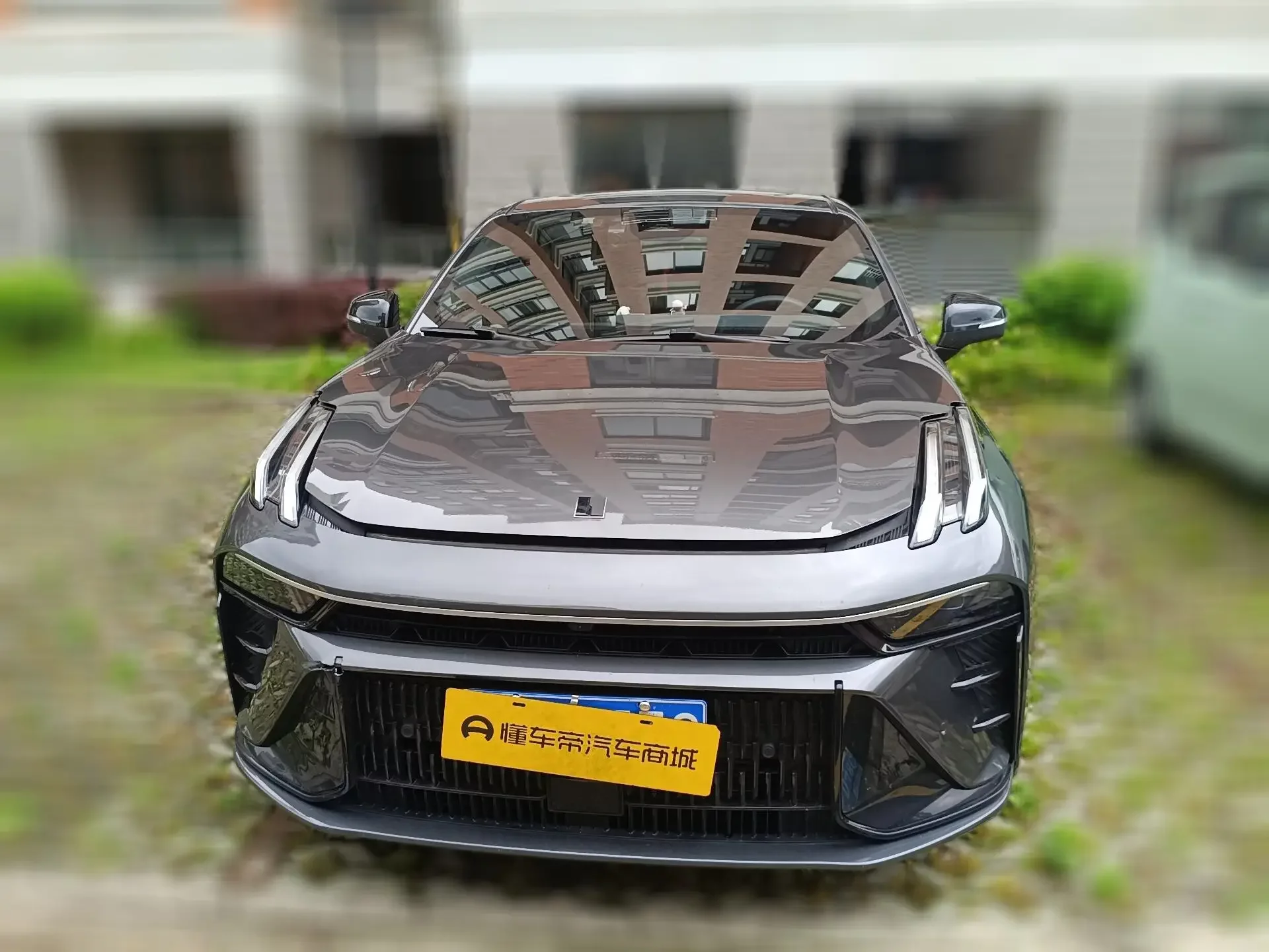 Lynk & Co 03