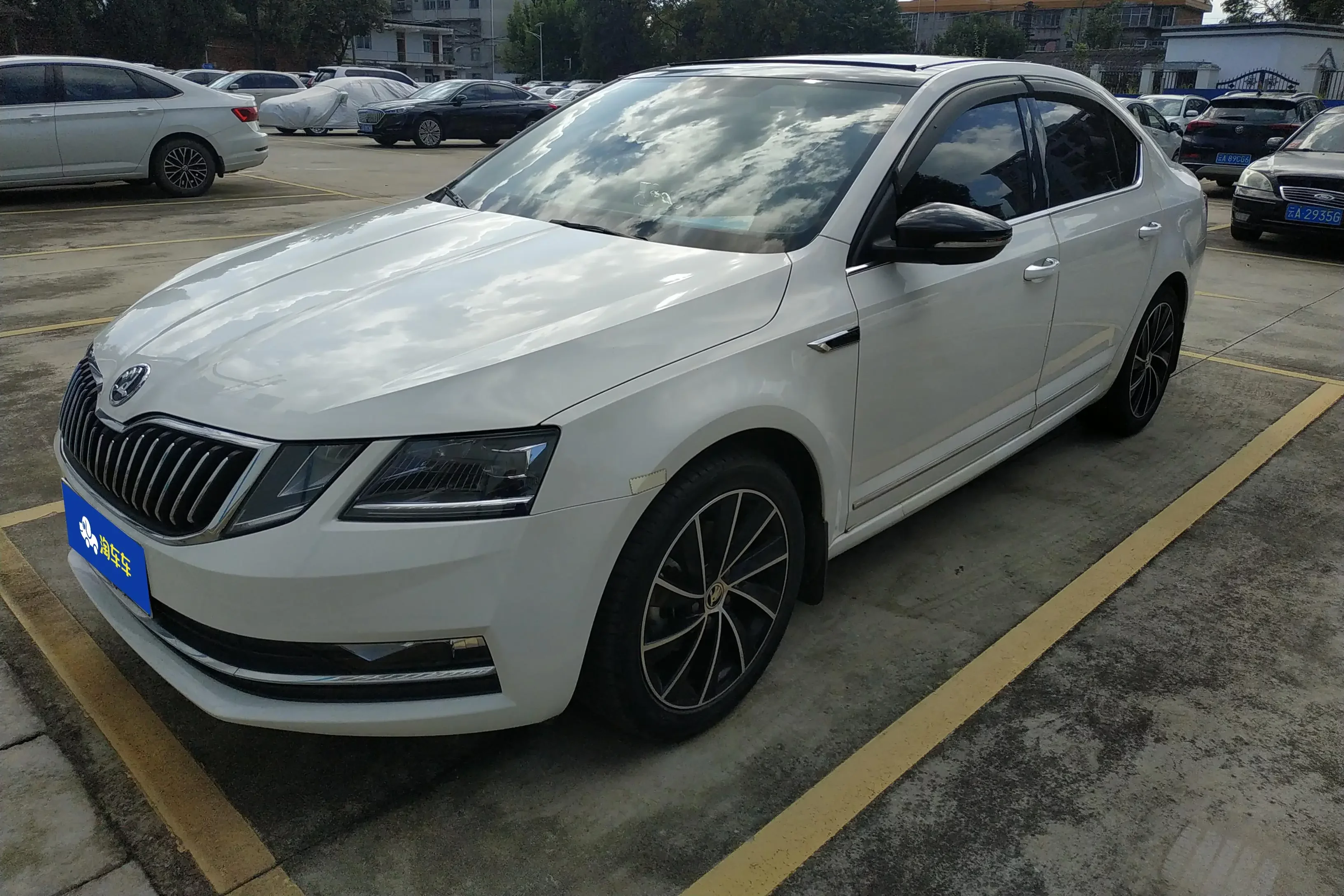 Skoda Octavia  из Китая