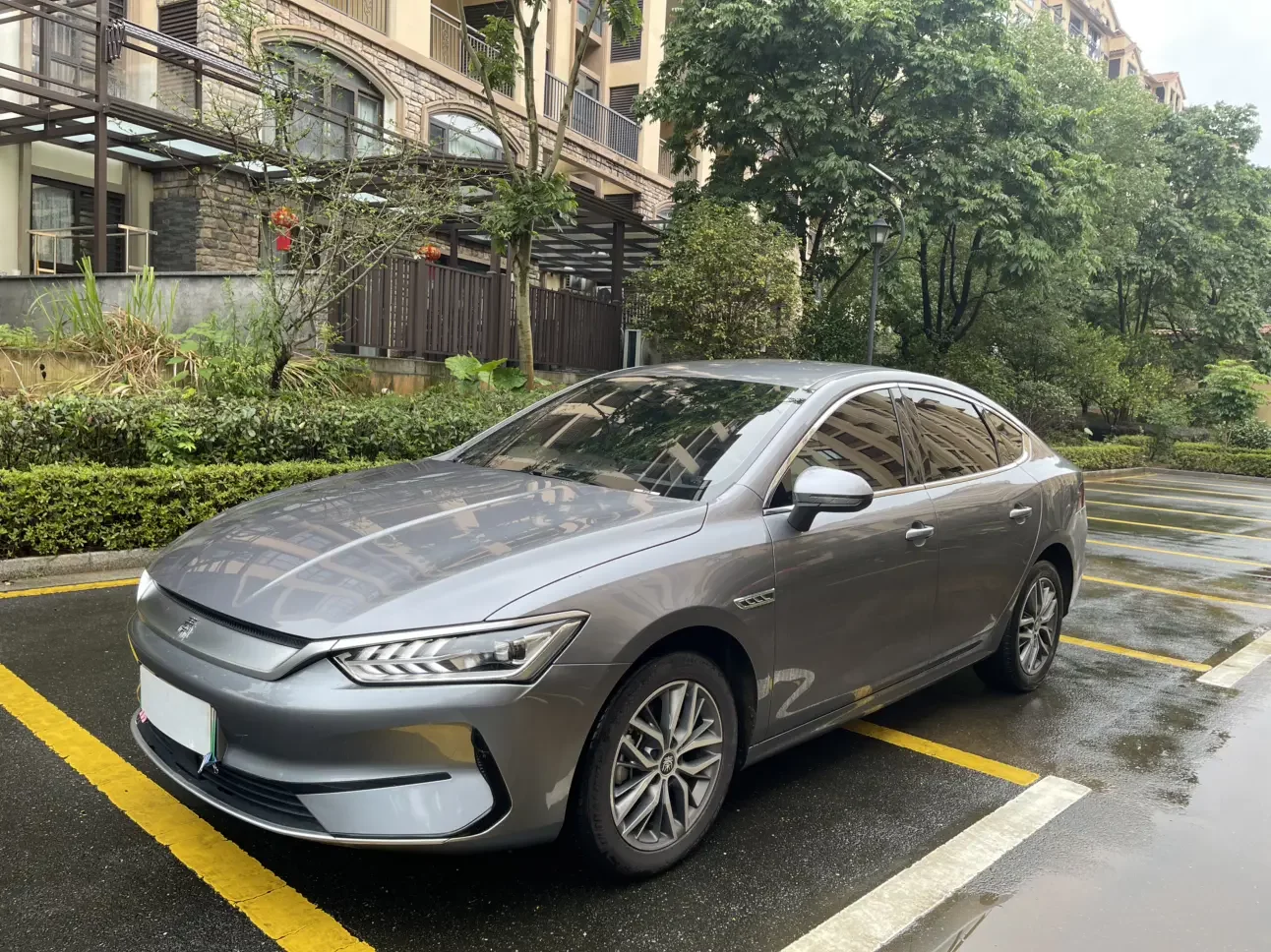 BYD Qin PLUS EV