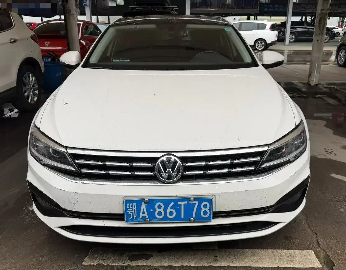 Volkswagen Lamando