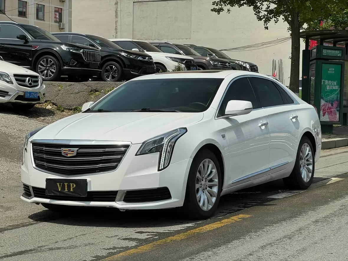 Cadillac XTS  из Китая