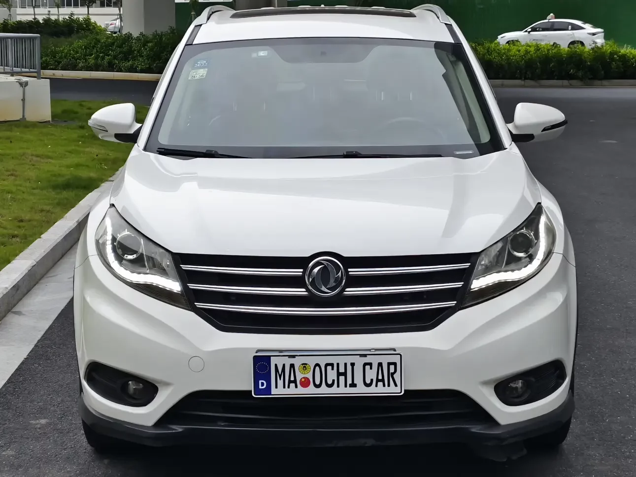 Dongfeng Fengon 580  из Китая
