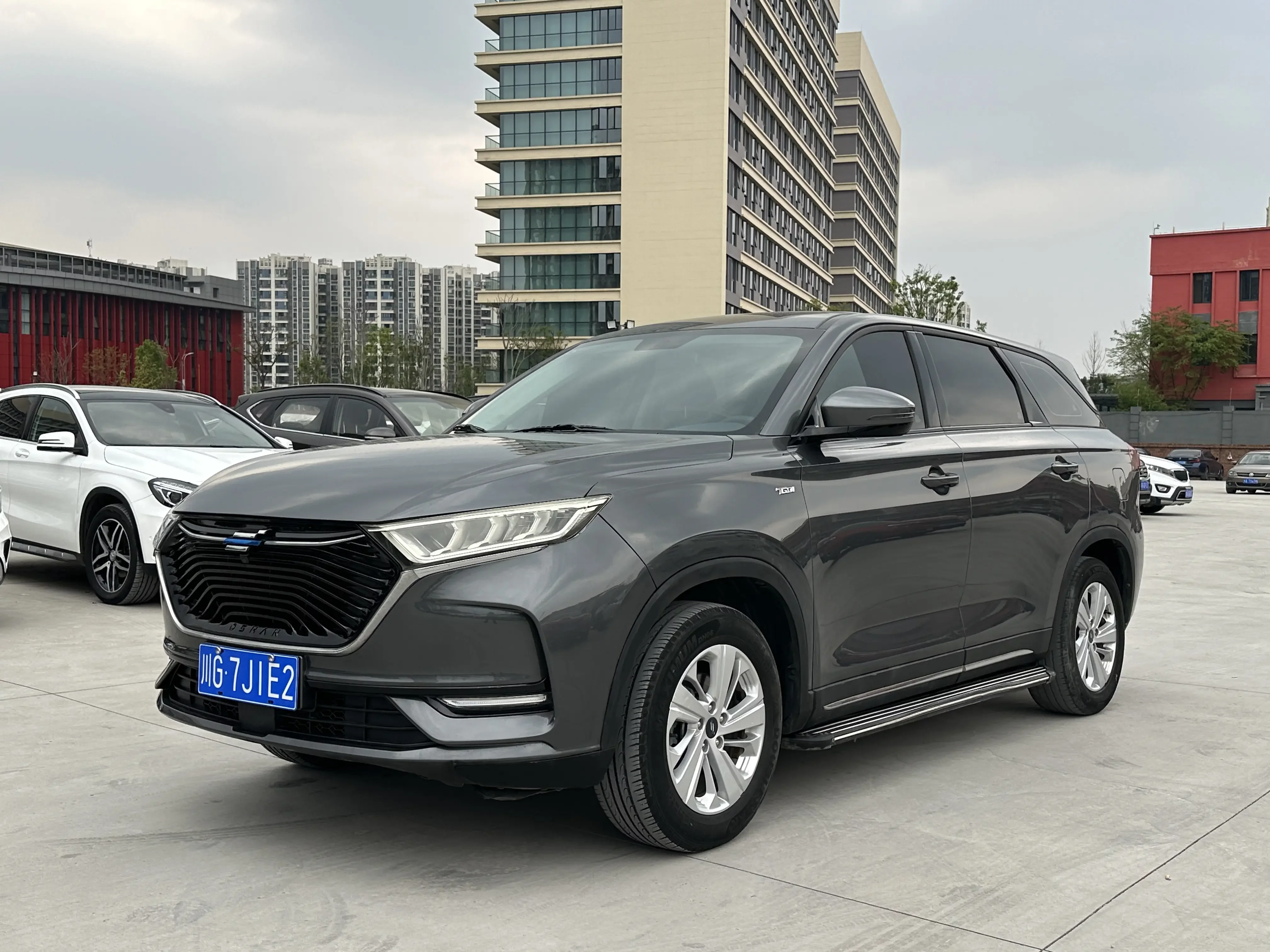 Oshan Changan Auchan X7