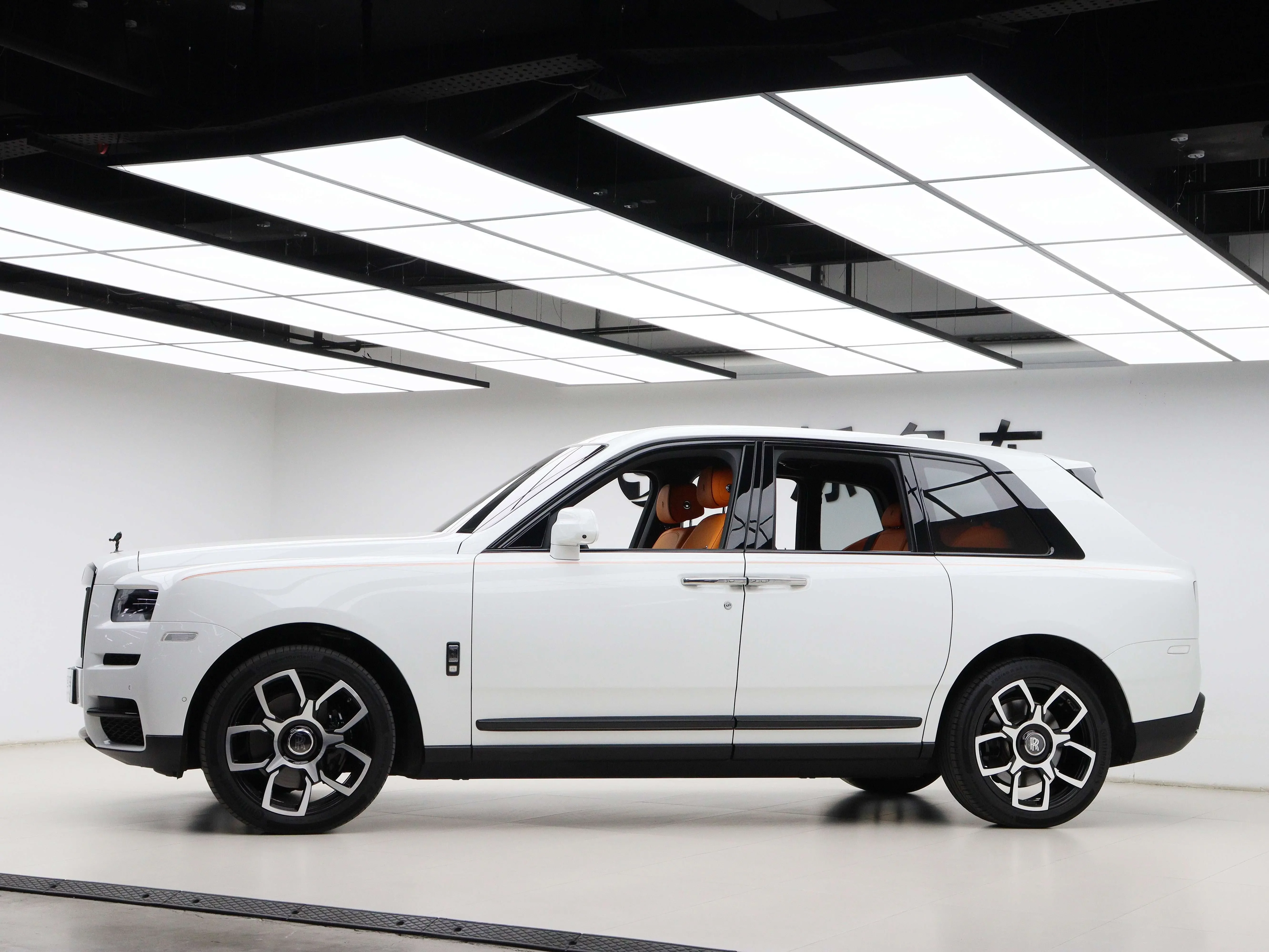 Rolls Royce Cullinan