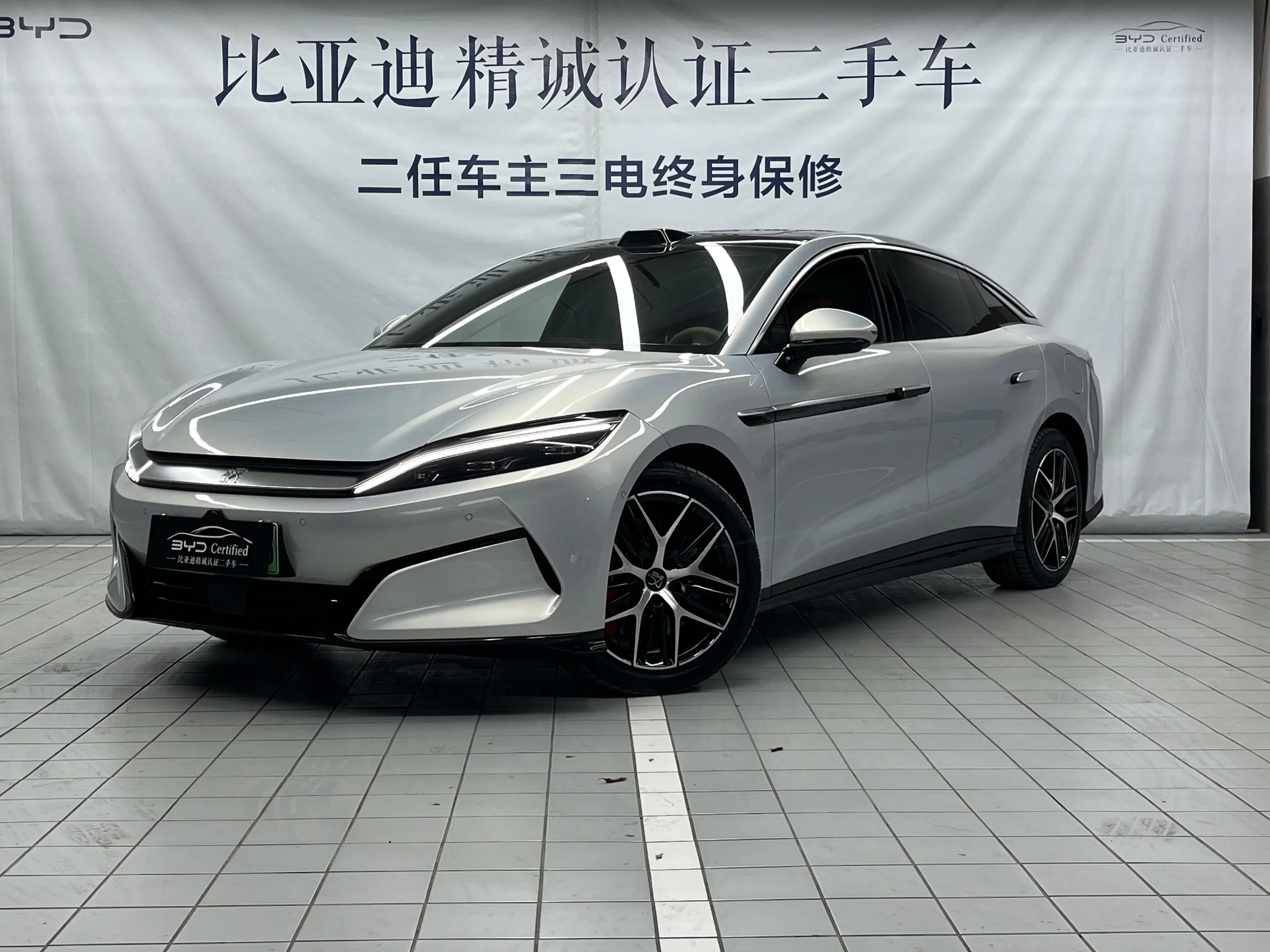 BYD Han L EV