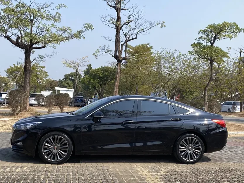 Hongqi H5 classic