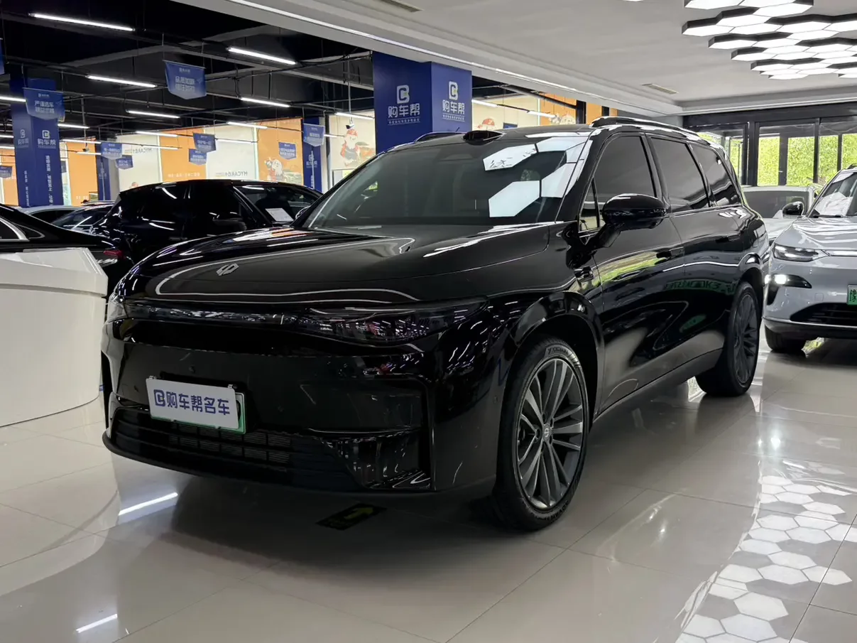 Leapmotor C16