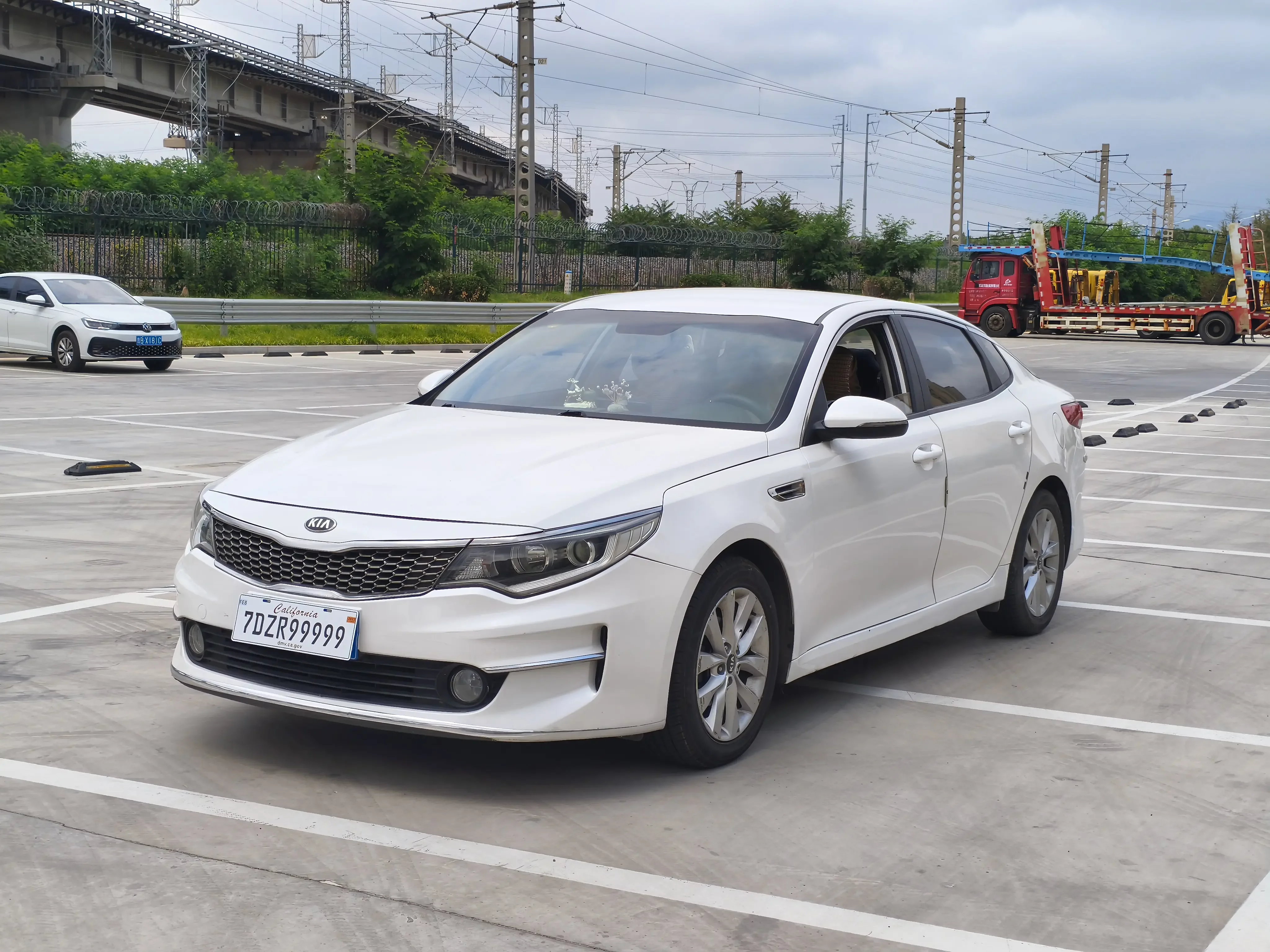 Kia K5  из Китая