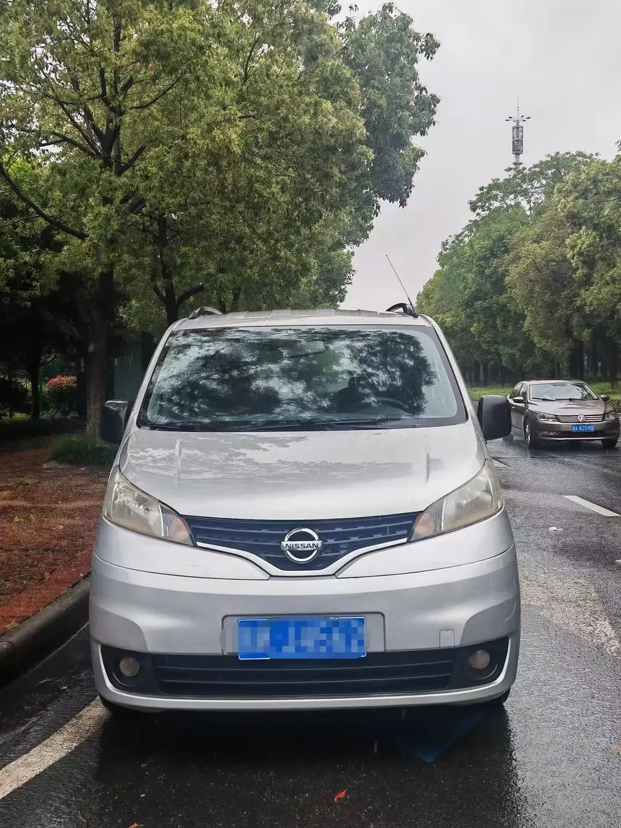 Nissan NV200  из Китая