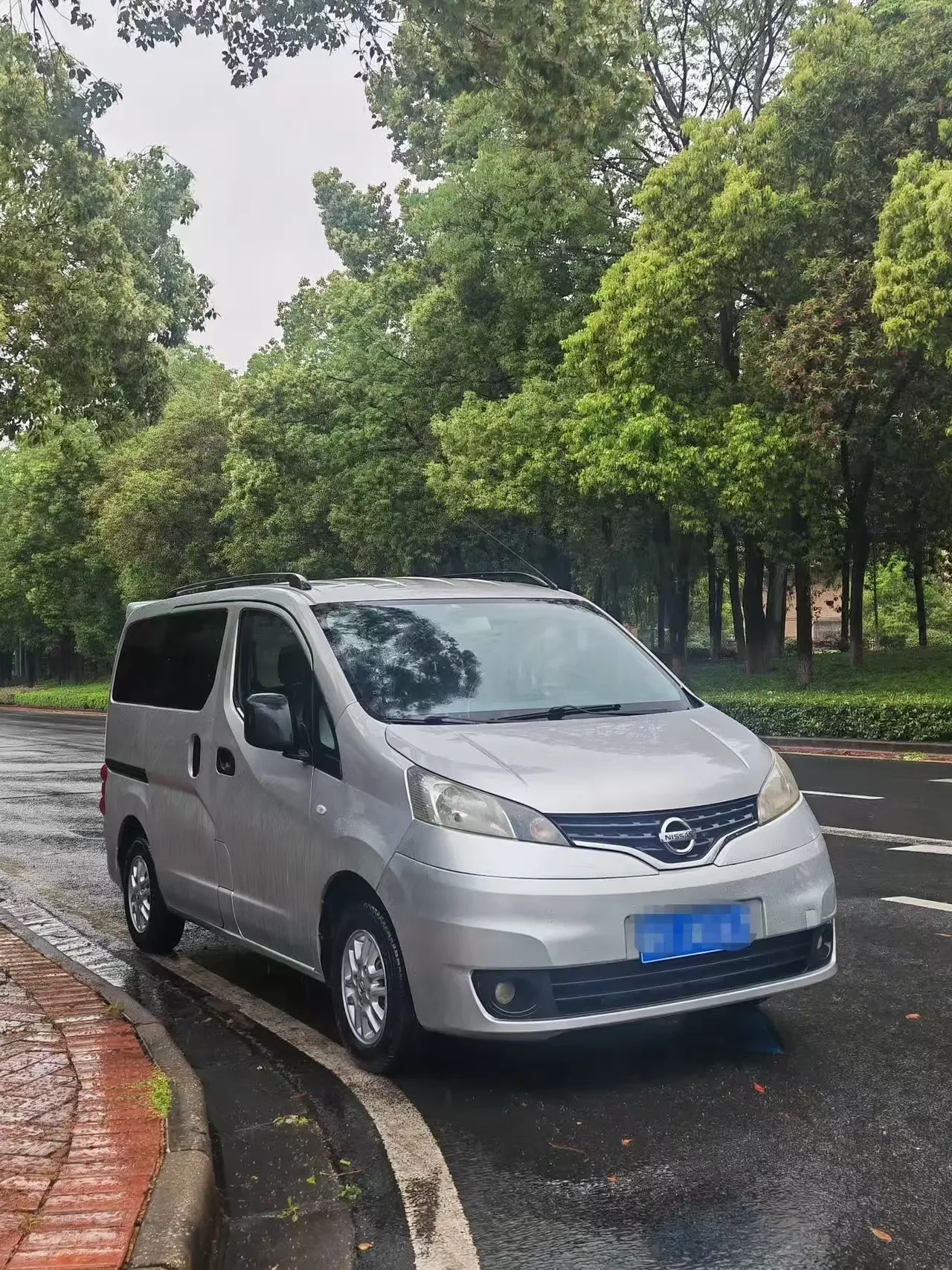 Nissan NV200