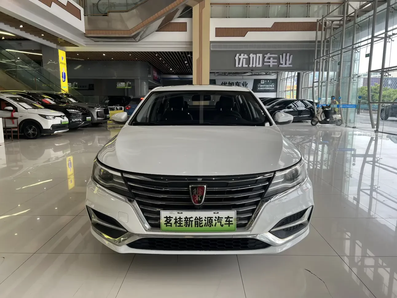 Roewe ei6