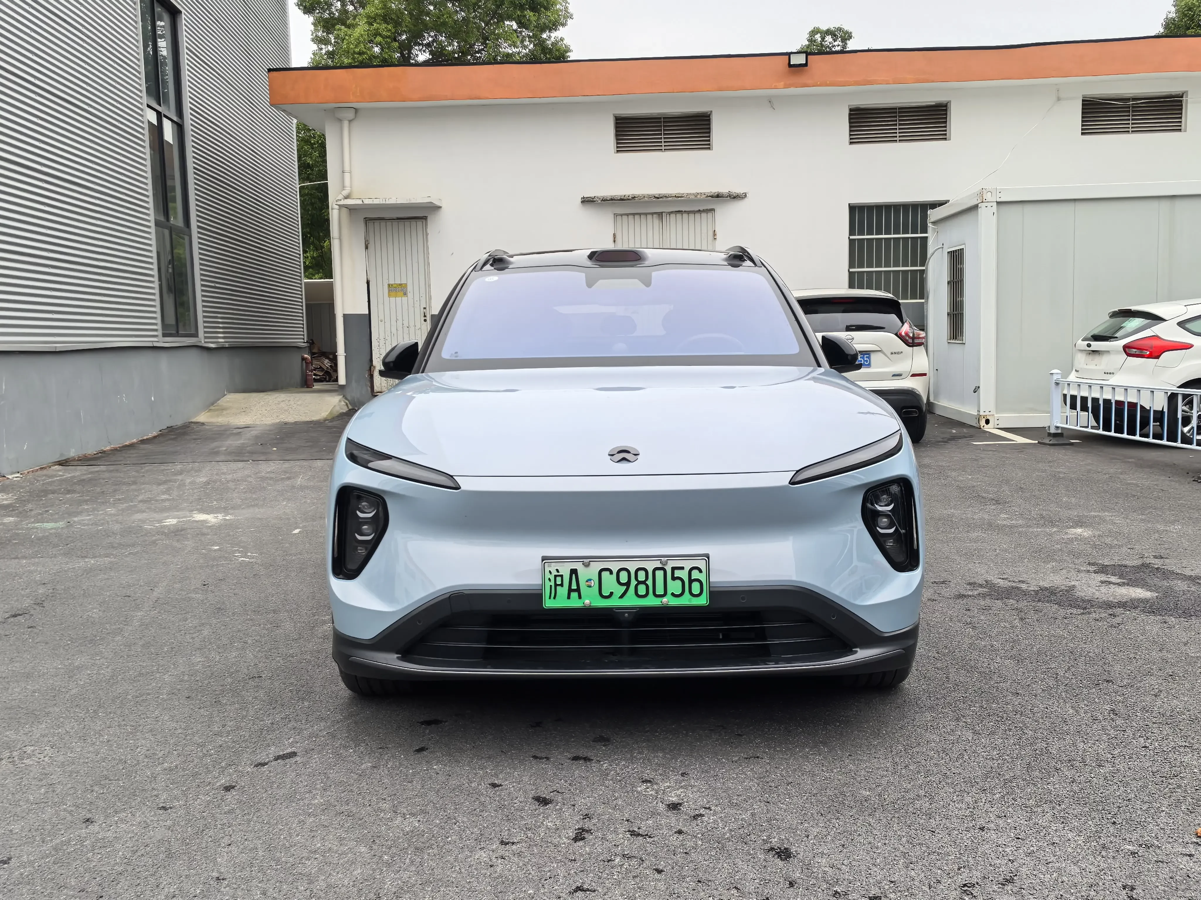 NIO ES6