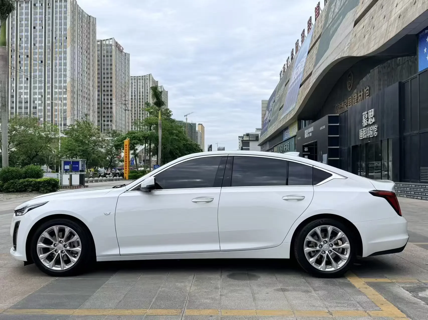 Cadillac CT5