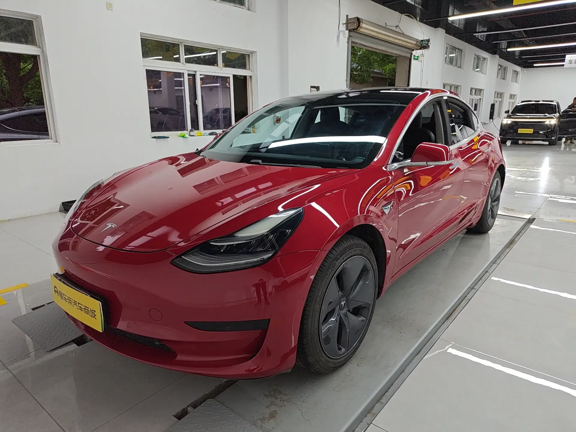 Tesla Model 3  из Китая