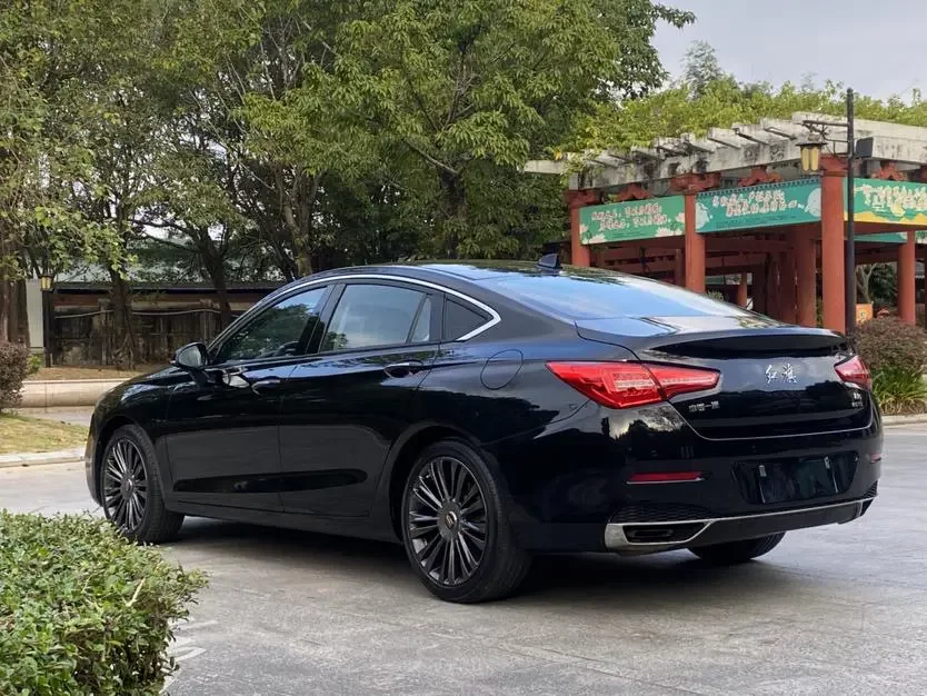 Hongqi H5 classic