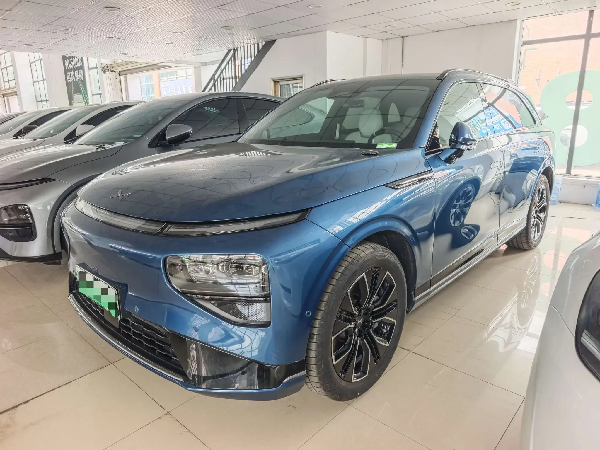 Xpeng G9